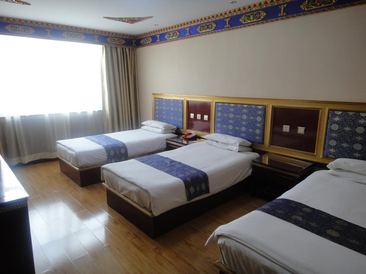 Overseas Tibetan Hotel Сяхе Екстер'єр фото