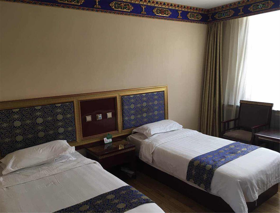 Overseas Tibetan Hotel Сяхе Екстер'єр фото