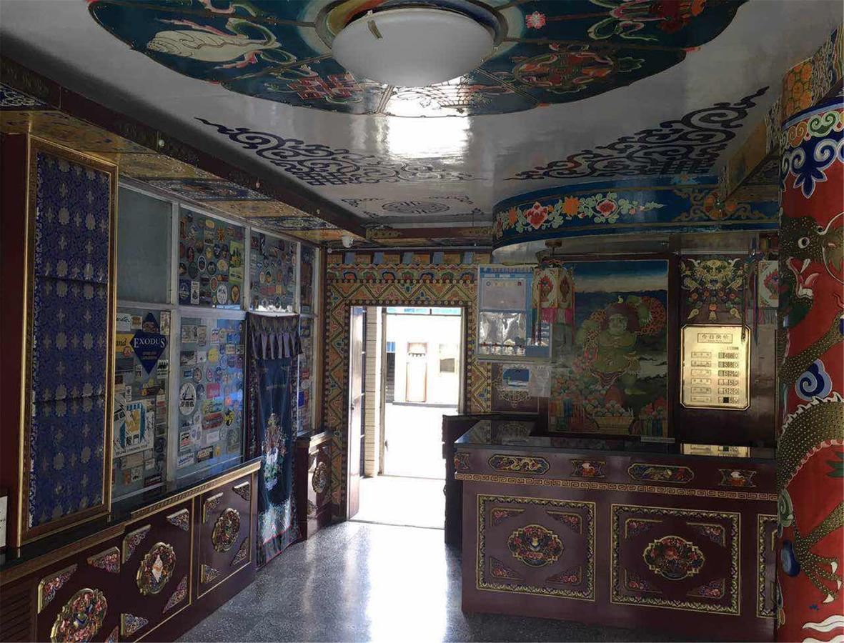 Overseas Tibetan Hotel Сяхе Екстер'єр фото