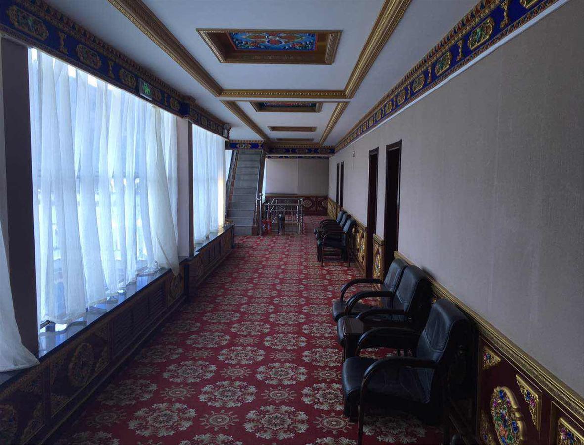 Overseas Tibetan Hotel Сяхе Екстер'єр фото